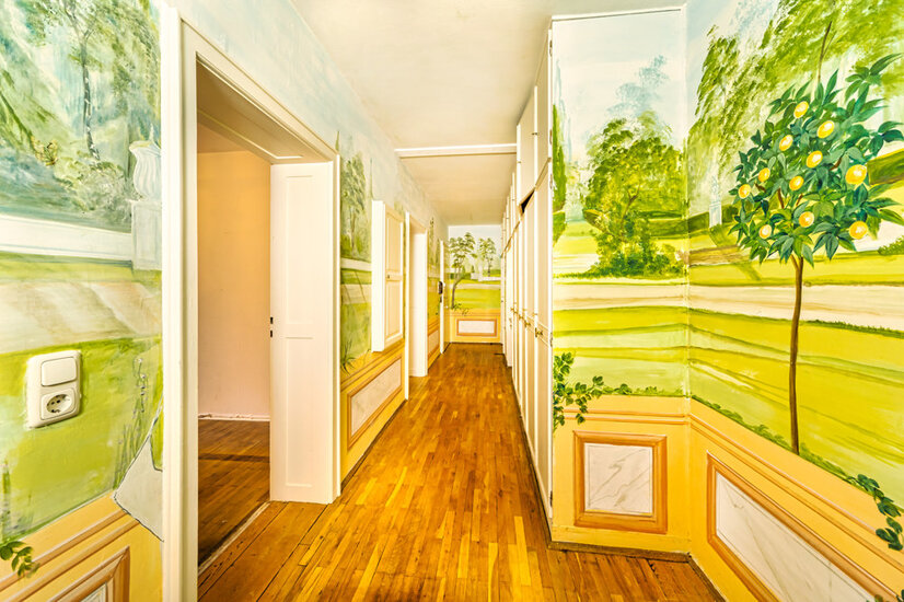 Flur mit Einbauschrank