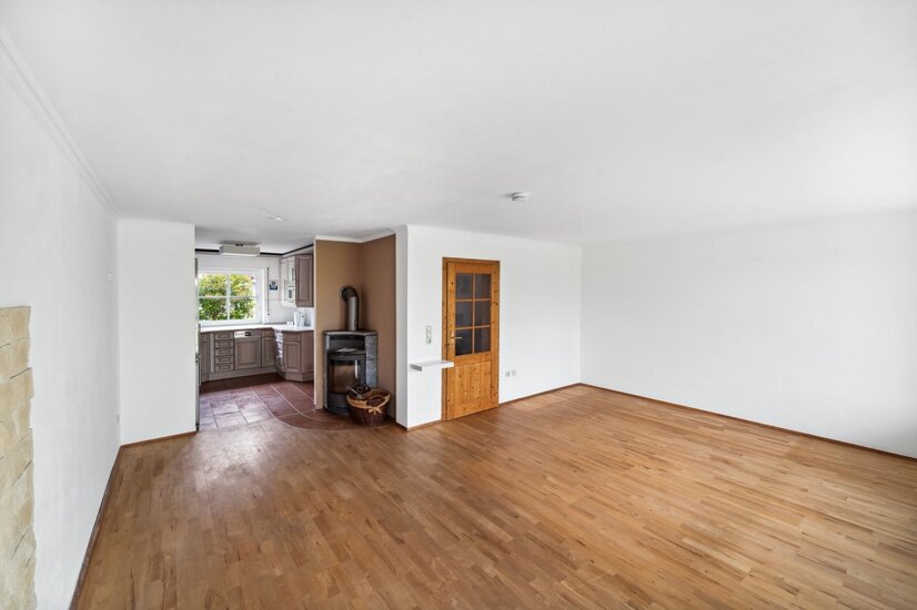 Wohnzimmer mit Kamin
