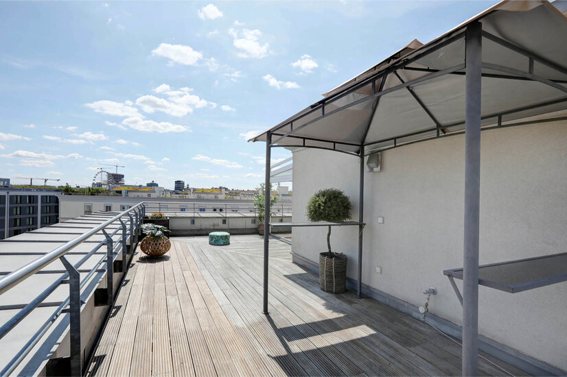 Exklusive Dachterrasse mit perfekter Ausrichtung