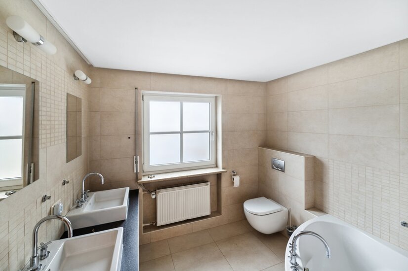 WC mit Wanne